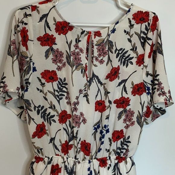 Trixxi Floral Romper - Picture 6 of 7